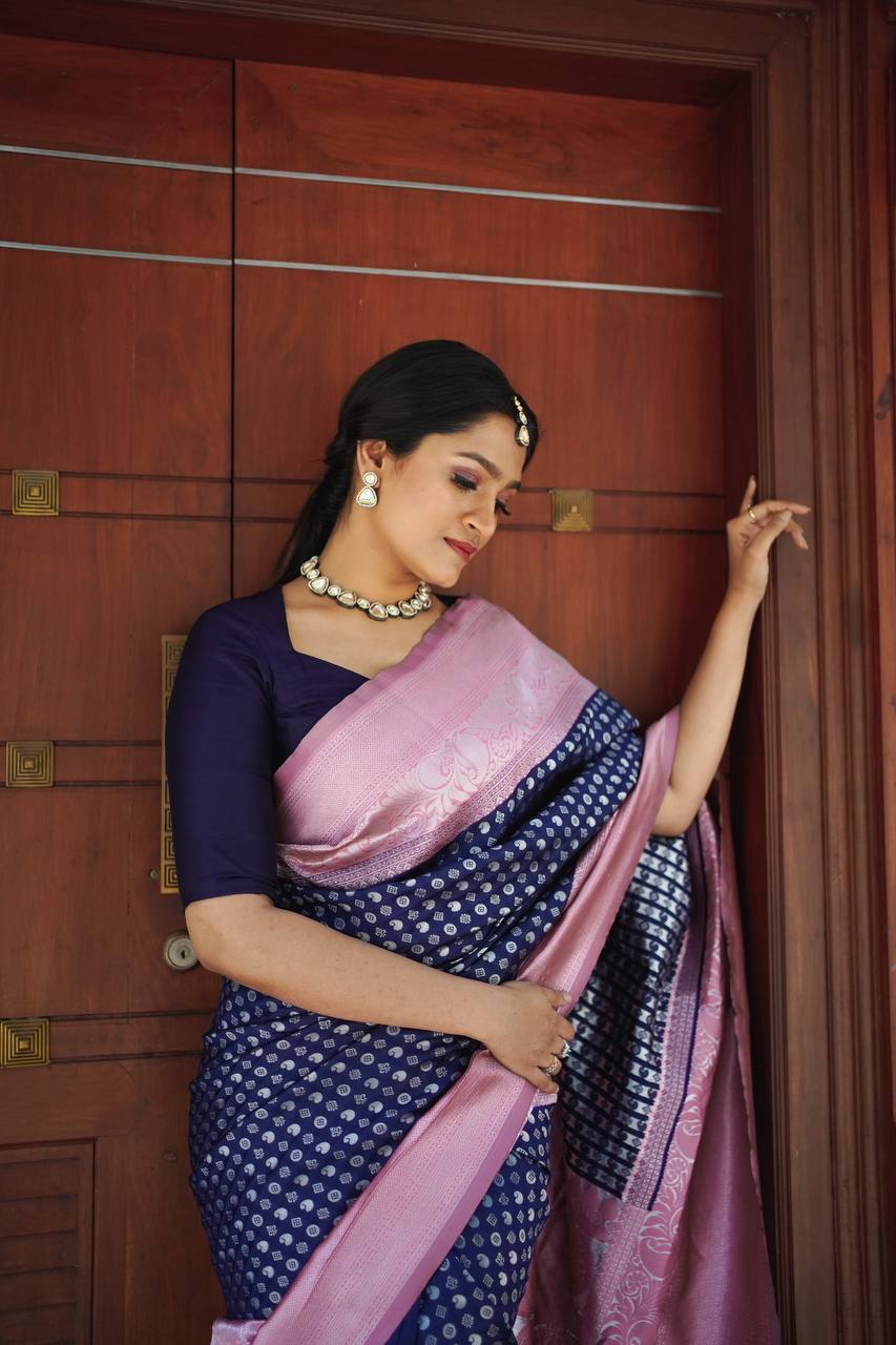 Woven Kanjivaram Jacquard, Pure Silk Saree (Dark Blue)